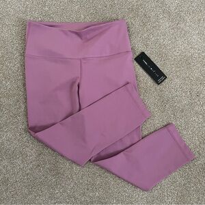 NEW Yogalicious Lux Orchid Haze High Waist Capri Length Leggings Size Medium